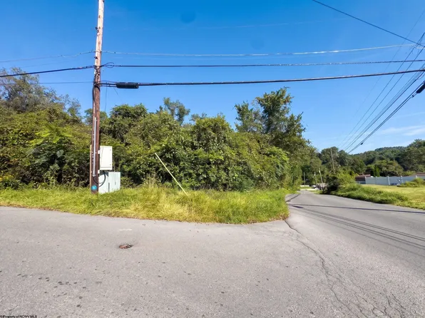 Hampton Rd, Fairmont, WV 26554