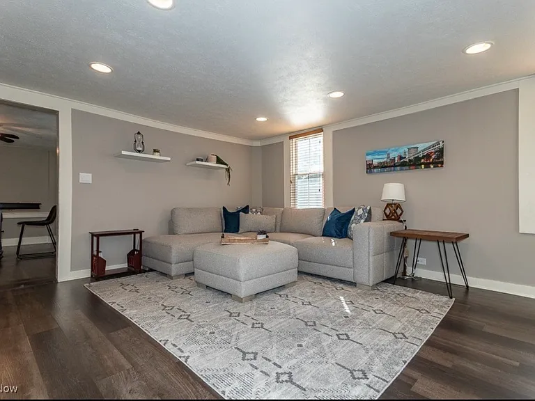 37848 Euclid Ave — Photo 4