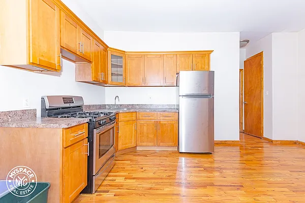 Rented by MySpaceNYC | media 13