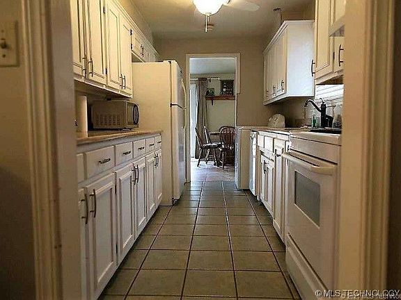 5th image of 229 Breakenridge Dr #229