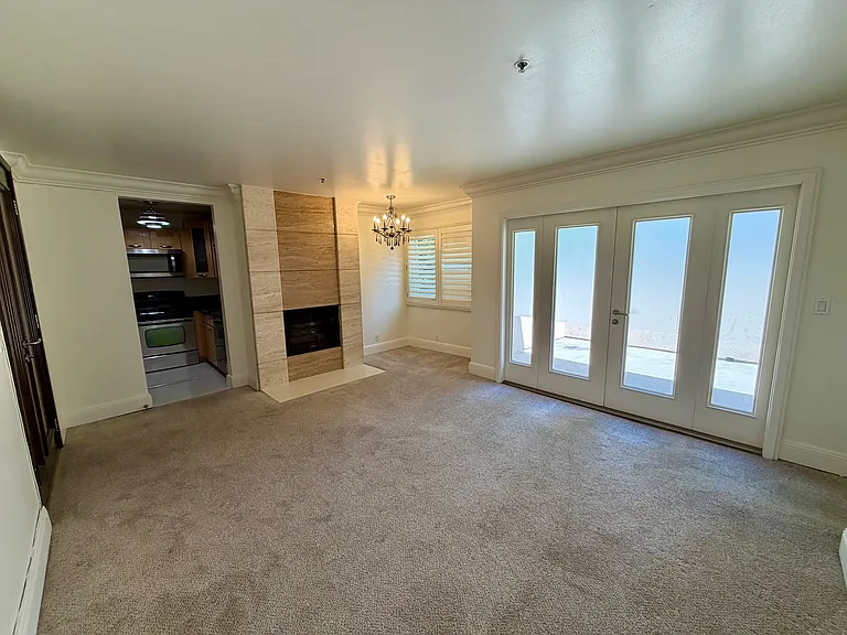 120 S Mentor Ave #304 — Photo 3