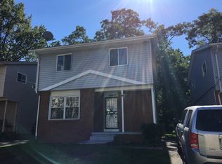 13350 S Woodland Rd, Cleveland, OH 44120