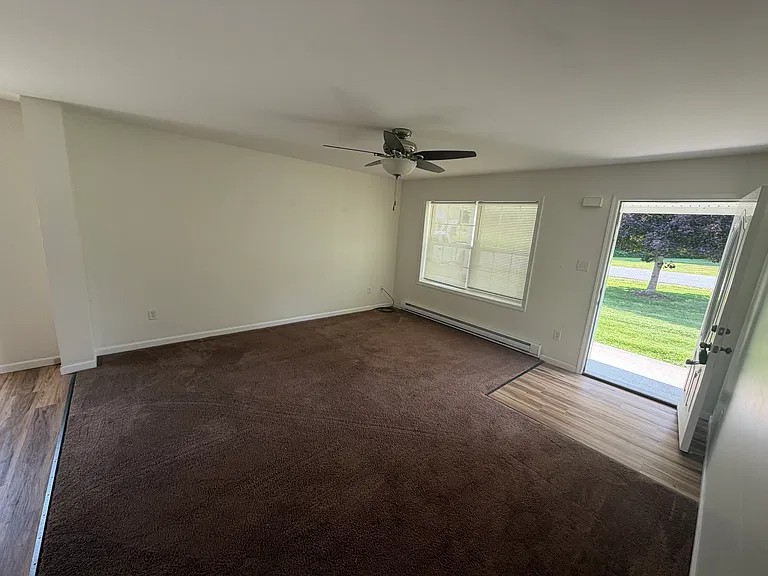 84-74 Kirstens Way — Photo 11