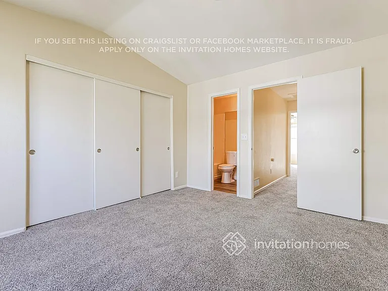 11812 E Kepner Dr — Photo 14