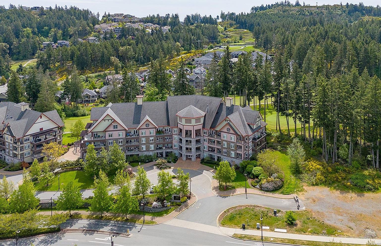 1395 Bear Mountain Pkwy #210/212