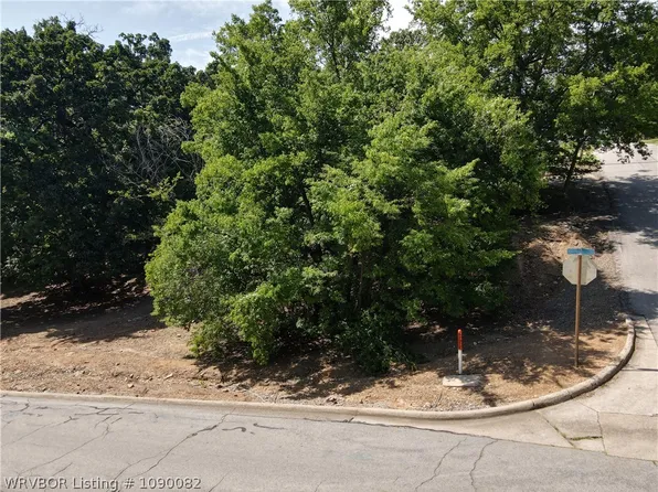 2116 S 16th St, Fort Smith, AR 72901