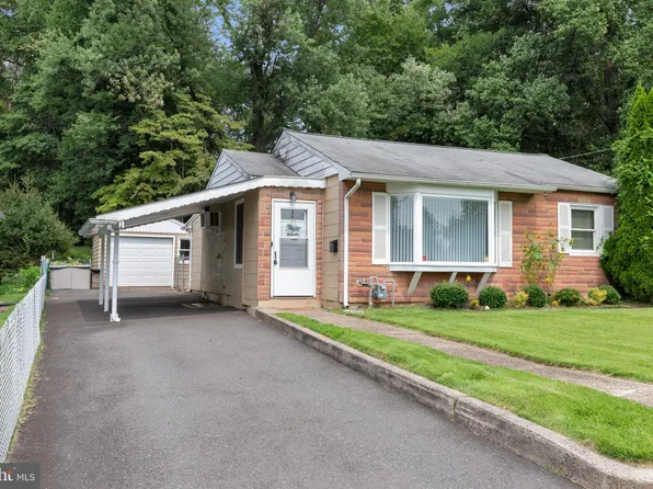 268 Clamer Rd, Ewing, NJ 08628