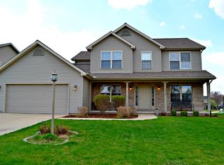 10931 N Highcrest Ln, Dunlap, IL 61525