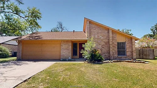 2812 Adrienne Dr Photo 1