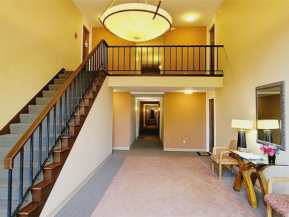 2nd image of 11112 NE 68th Street #318