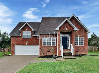 1275 Chapmans Retreat Dr, Spring Hill, TN 37174