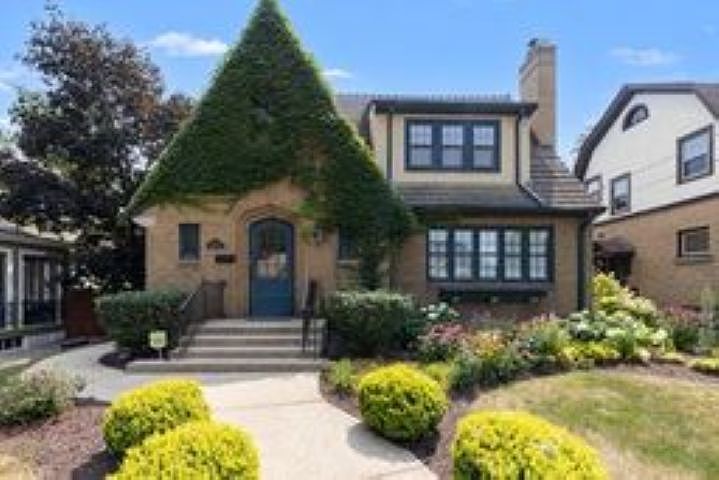 1st image of 519 Robert Ave