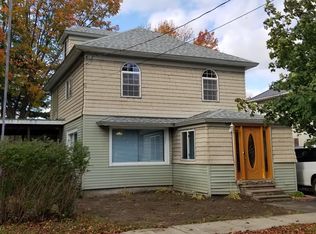 11 Collins St, Chateaugay, NY 12920
