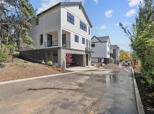 6020 SW 18th Dr, Portland, OR 97239