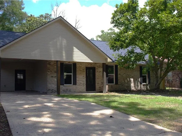 210 Paula Ln, Natchitoches, LA 71457