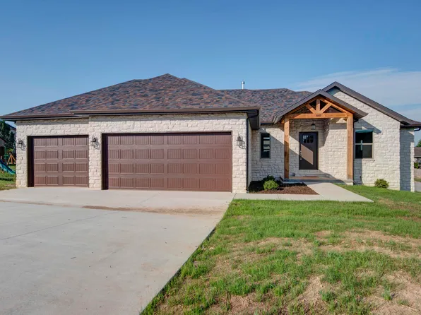 4449 N Toby Avenue, Springfield, MO 65803