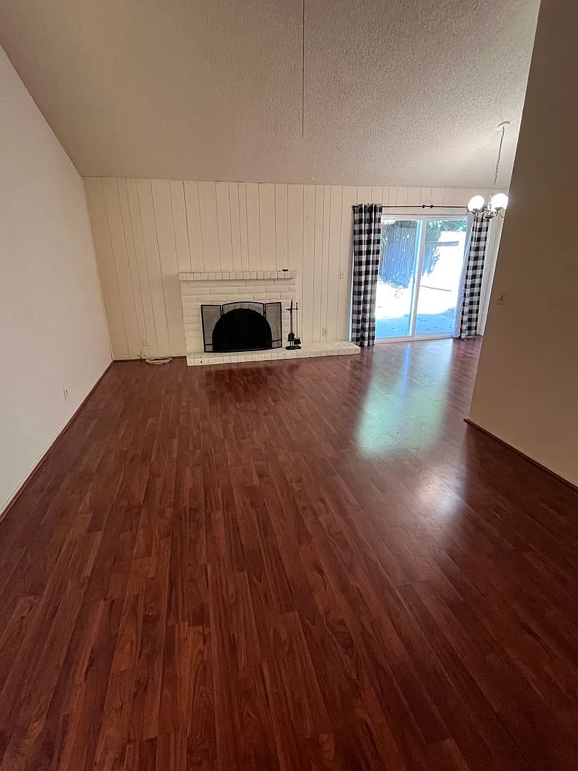 Nice 3-Bedroom Home In Sacramento! — Photo 4