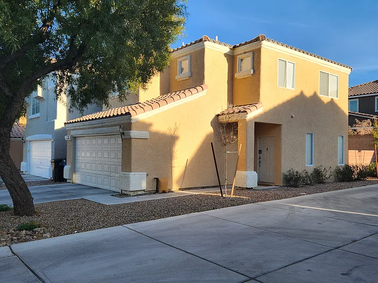 2727 Advancement Ave — Photo 4