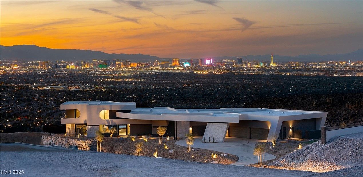 4 Horseshoe Rock Ct, Henderson, NV 89012 | Zillow