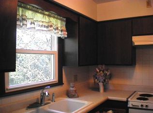 5815 93rd Ave W, Taylor Ridge, IL 61284