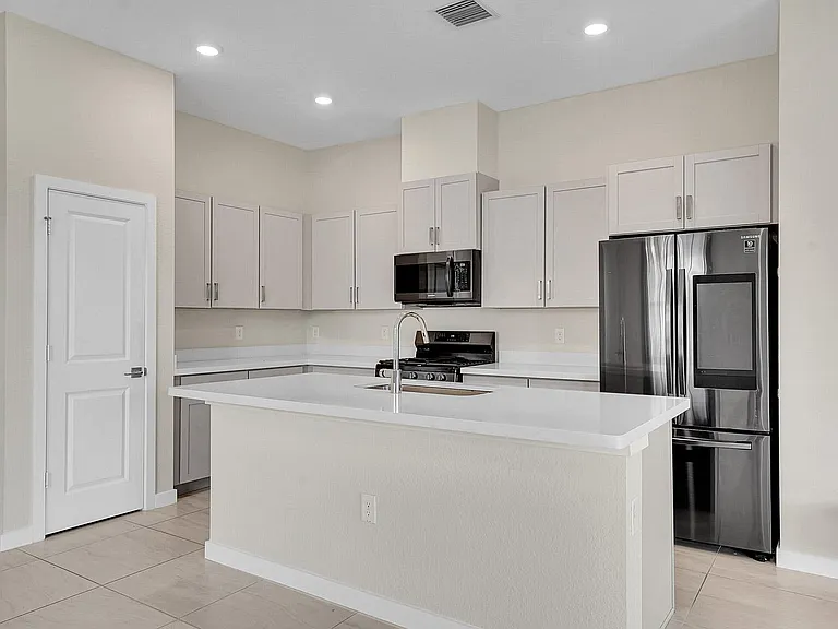19515 Weathervane Way — Photo 12