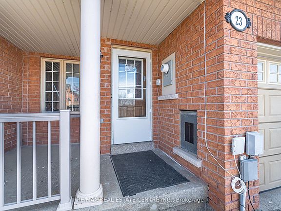 3rd image of 23 Brucewood Rd