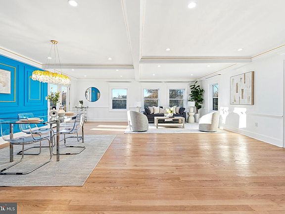 5th image of 6218 Suitland Rd