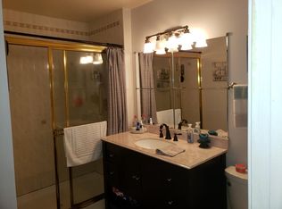 589 Lilac Ln, Mahwah, NJ 07430