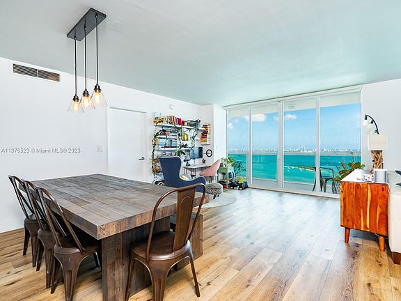 4th image of 1800 N Bayshore Dr APT 3509