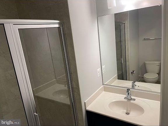 5th image of 10616 Presidential Pkwy #1