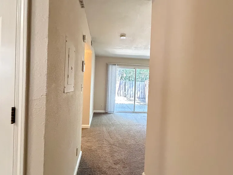 174 El Dorado Ave #2 — Photo 8