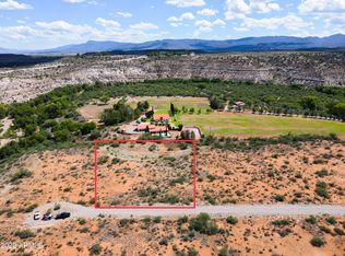 7103 Vineyard Dr, Cornville, AZ 86325