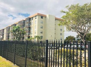 16851 NE 23rd Ave APT 203, North Miami Beach, FL 33160