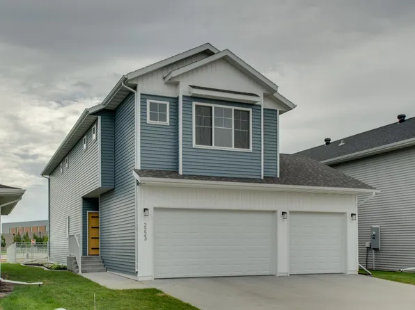 2223 10th Ct W, West Fargo, ND 58078