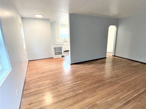 5th image of 3338-3378 SE Waverleigh Blvd #3338-2