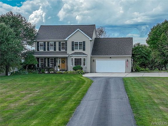 3rd image of 7406 Northwoods Rd