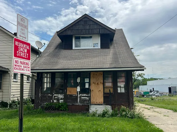 1031 Nevin St, Akron, OH 44310