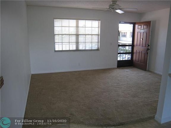 5th image of 4153 Oak Terrace Dr #4153