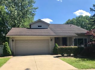 42311 Park Ridge Rd, Novi, MI 48375