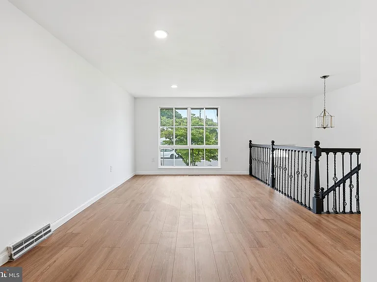6741 Kincheloe Ave — Photo 11