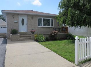 276 Miles Ave, Staten Island, NY 10308