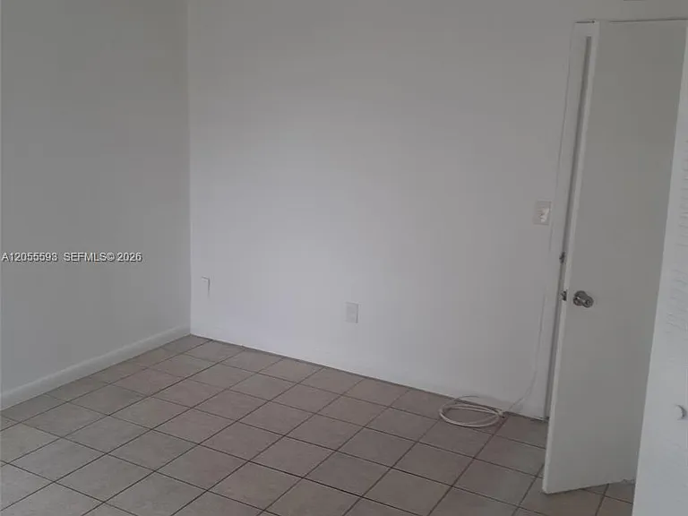 2800 NW 56th Ave #H404 — Photo 9