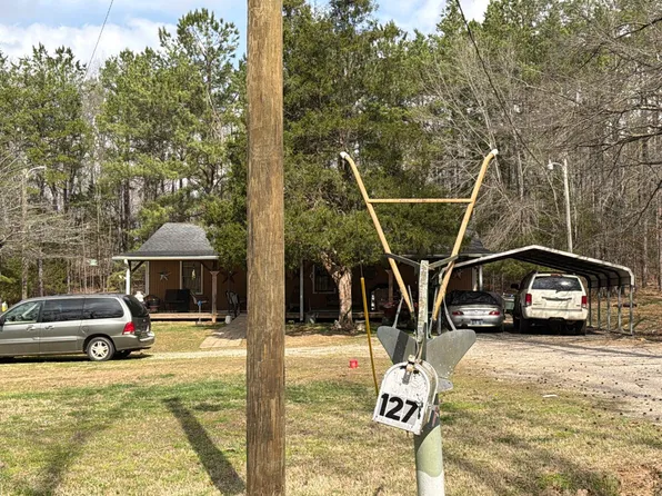 127 Crestwood Dr, Saulsbury, TN 38067