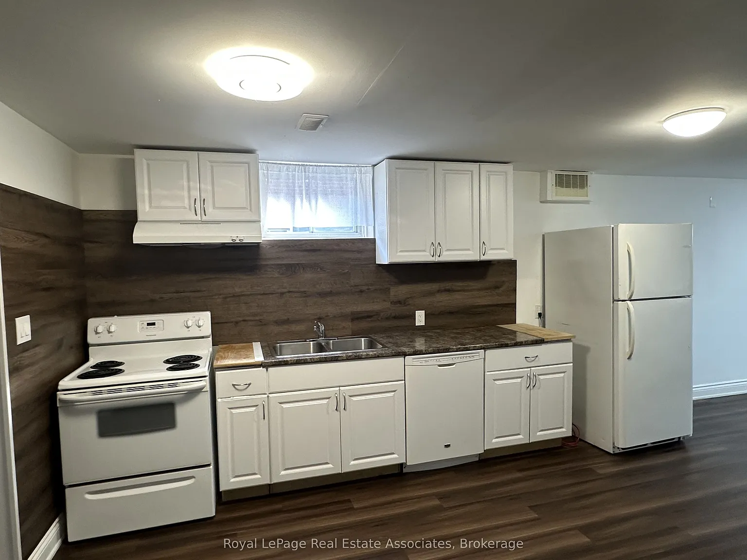 2 bed, $2,300 — Photo 4
