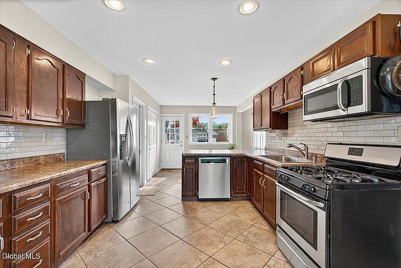 2nd image of 1045 Horvath Street