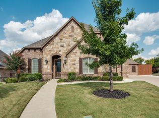 2124 Farrington Ln, Hurst, TX 76054