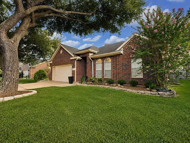 23911 River Place Dr — Photo 3
