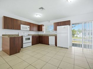 5700-5702 Grant St #5700, Hollywood, FL 33021