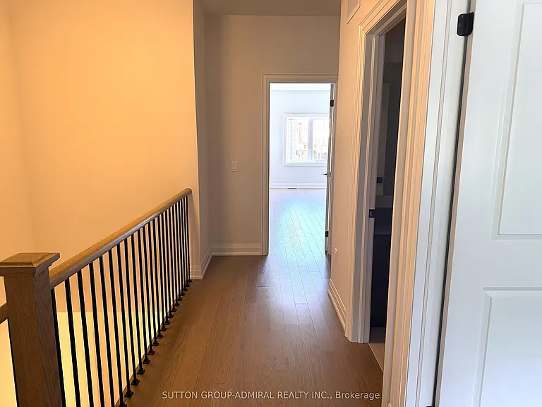 16 Donnacona Dr — Photo 18