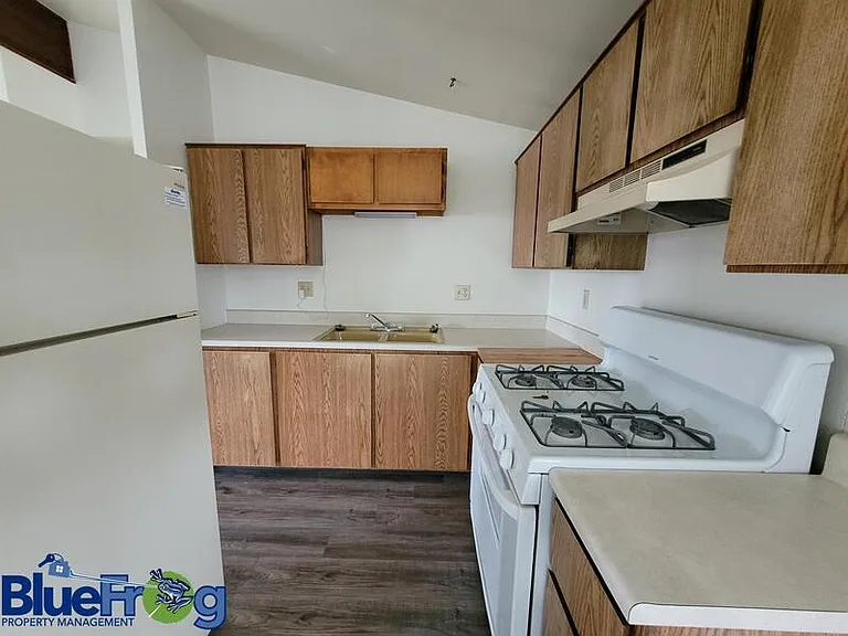 414 Chicago St — Photo 2